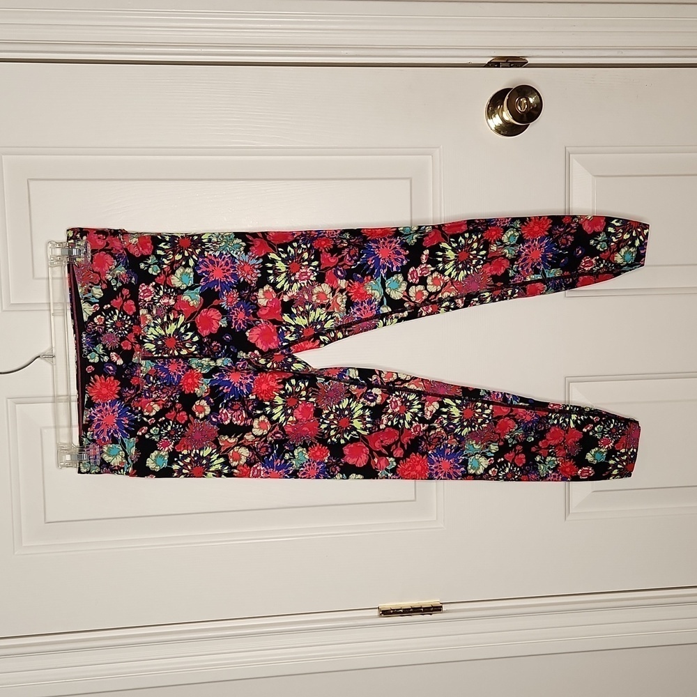 Calvin Klein Performance Ruched Back Hem Floral Vibrant Cropped Capri Size S